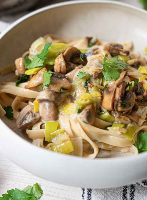Roomkaas, prei en champignon fettucine